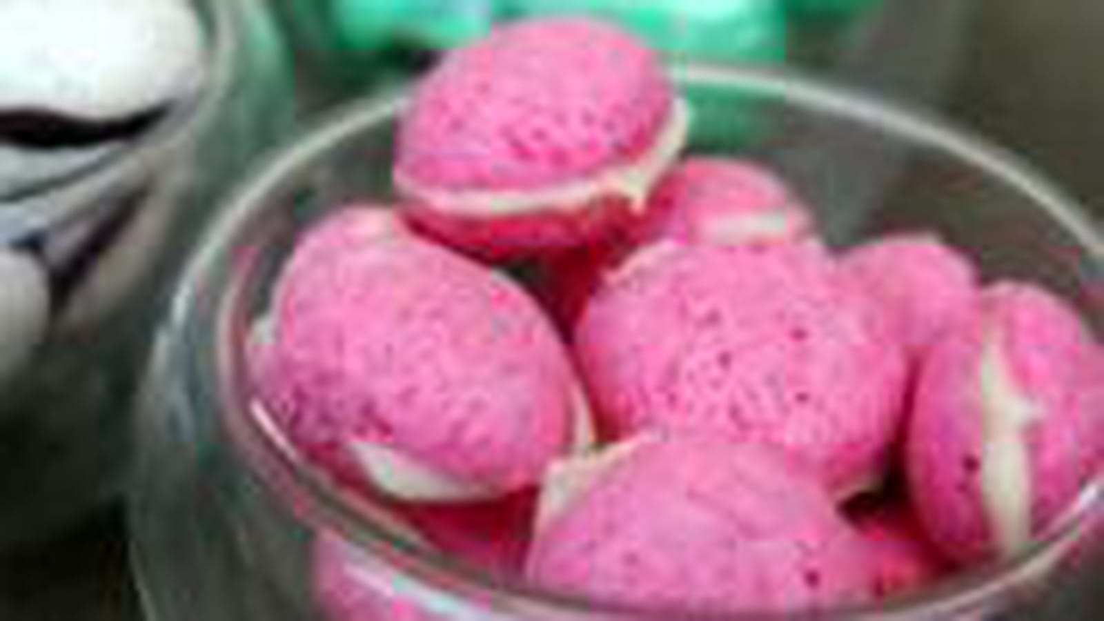 Meringues façon mini-macarons