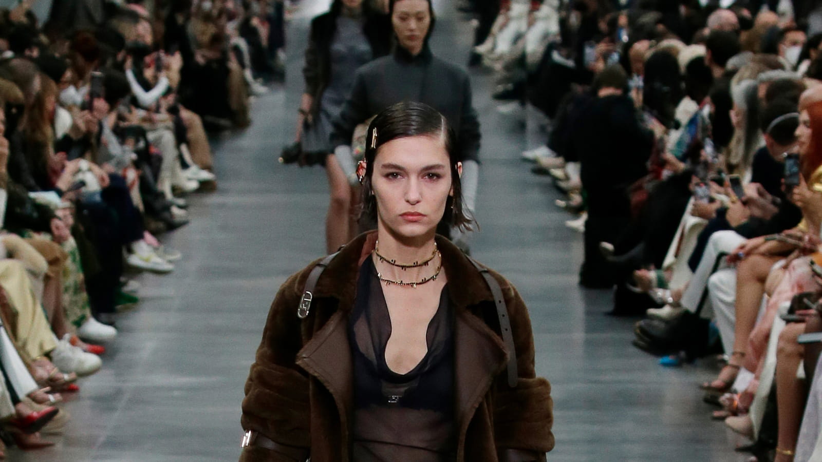 Look 38