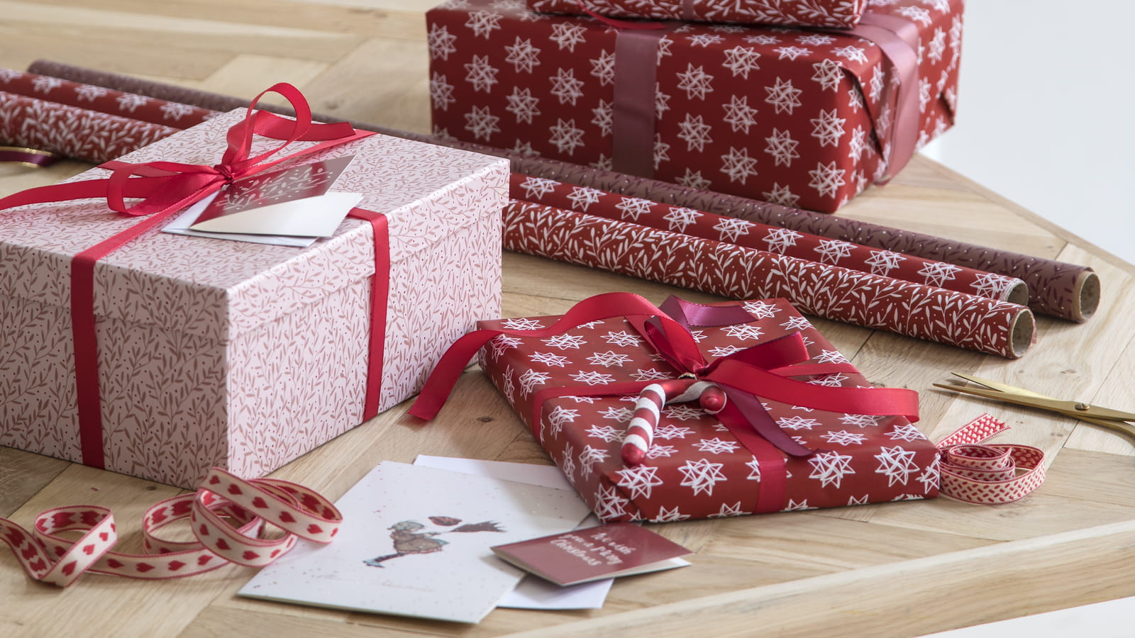 Papier cadeau et carte de Noël 