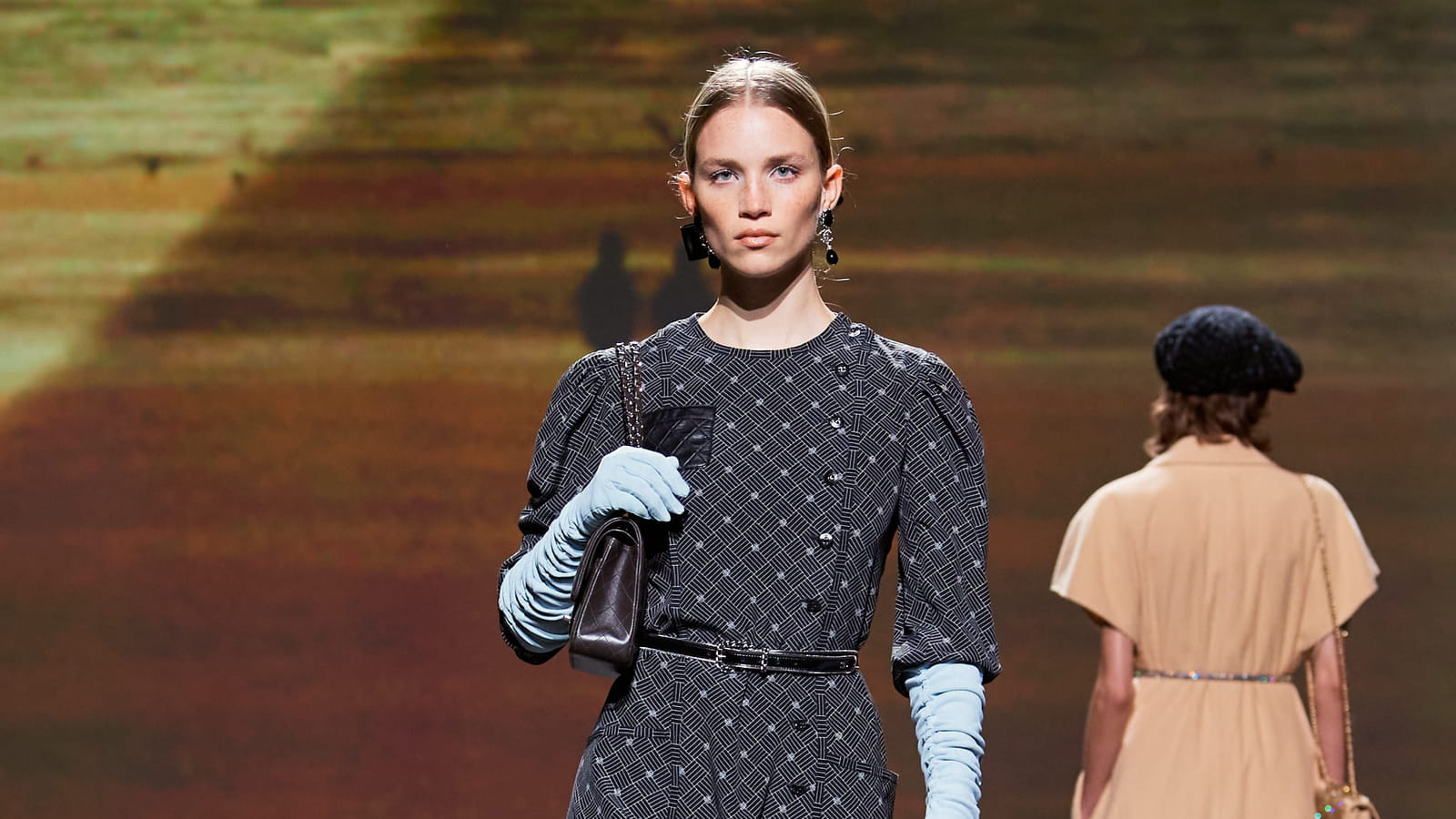 Look 10 du défilé Chanel