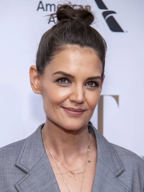 Katie Holmes maquill&eacute;e