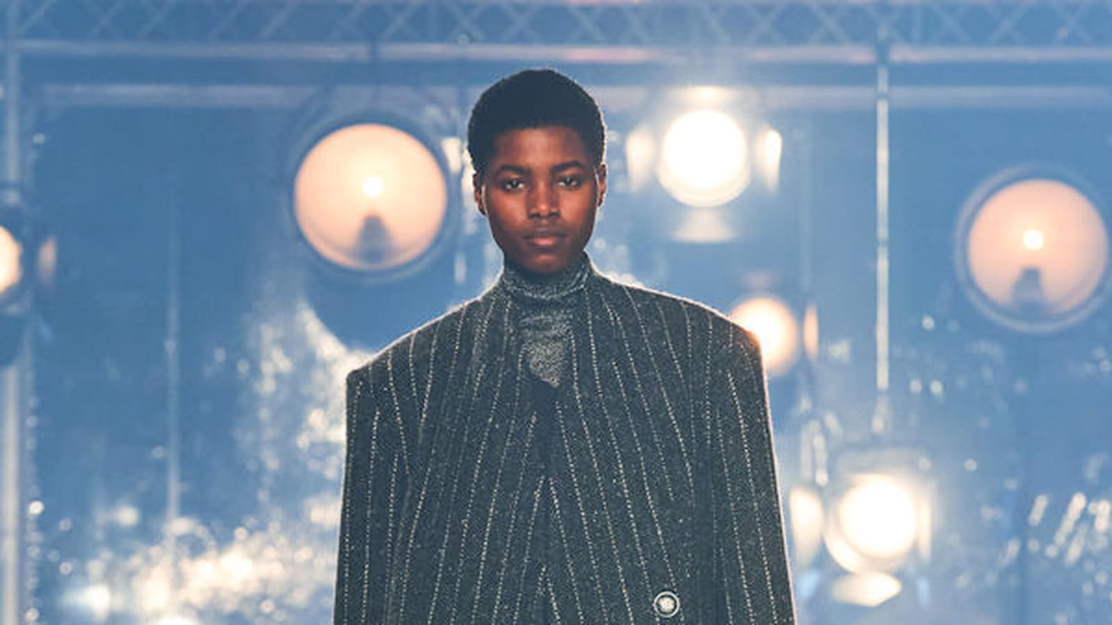 Look 24