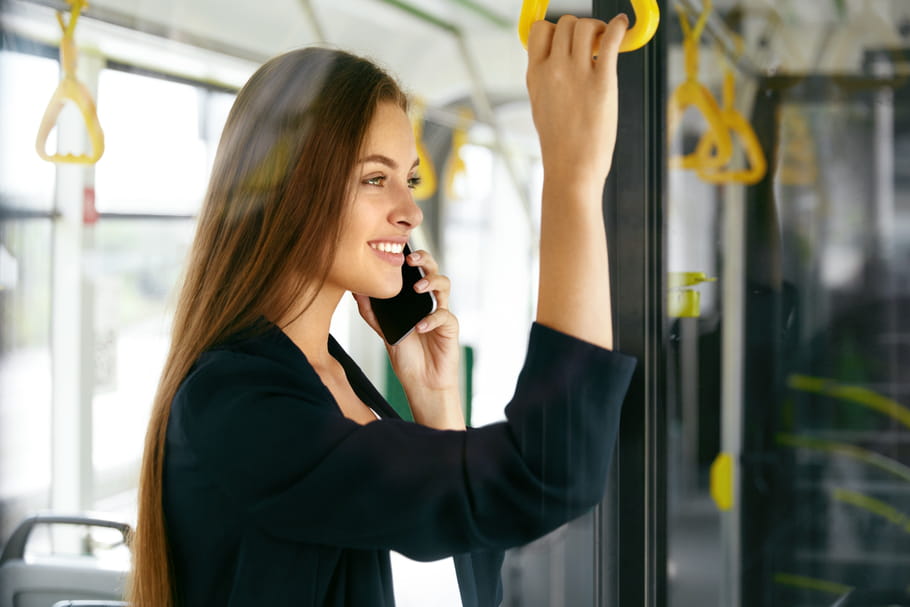 Voiture, vélo, bus, trains : les bonnes positions pour le dos