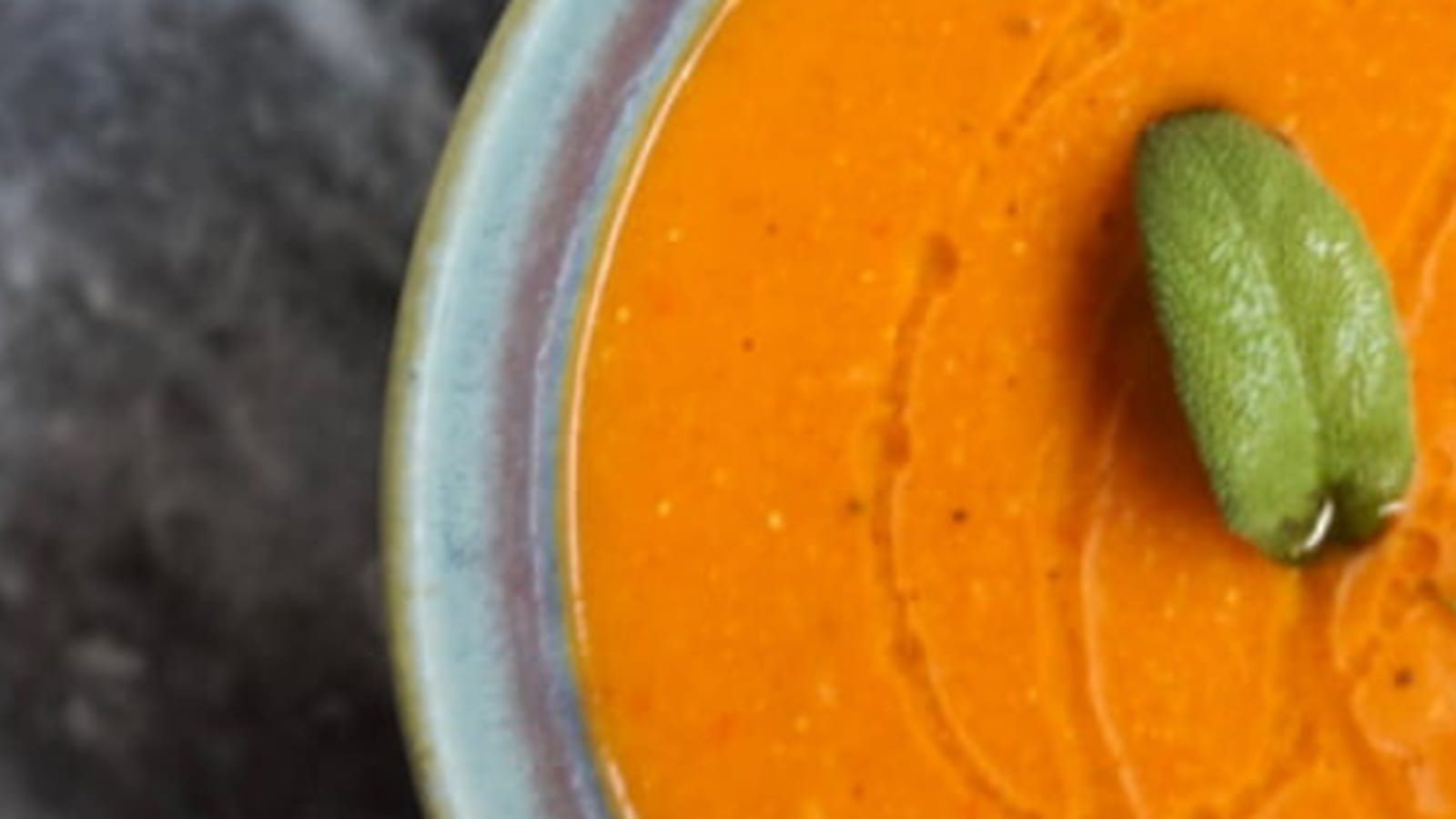 Velouté de lentilles corail aux épices à la Turque