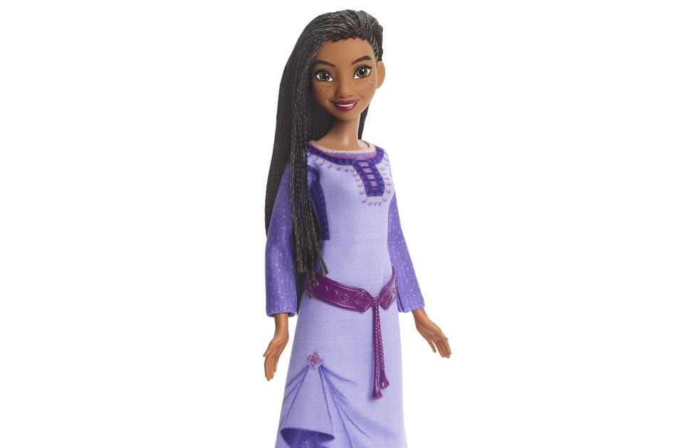 Poup&eacute;e chantante Asha, Disney Mattel