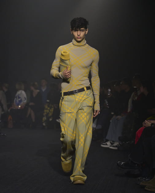Look 17 du défilé Burberry