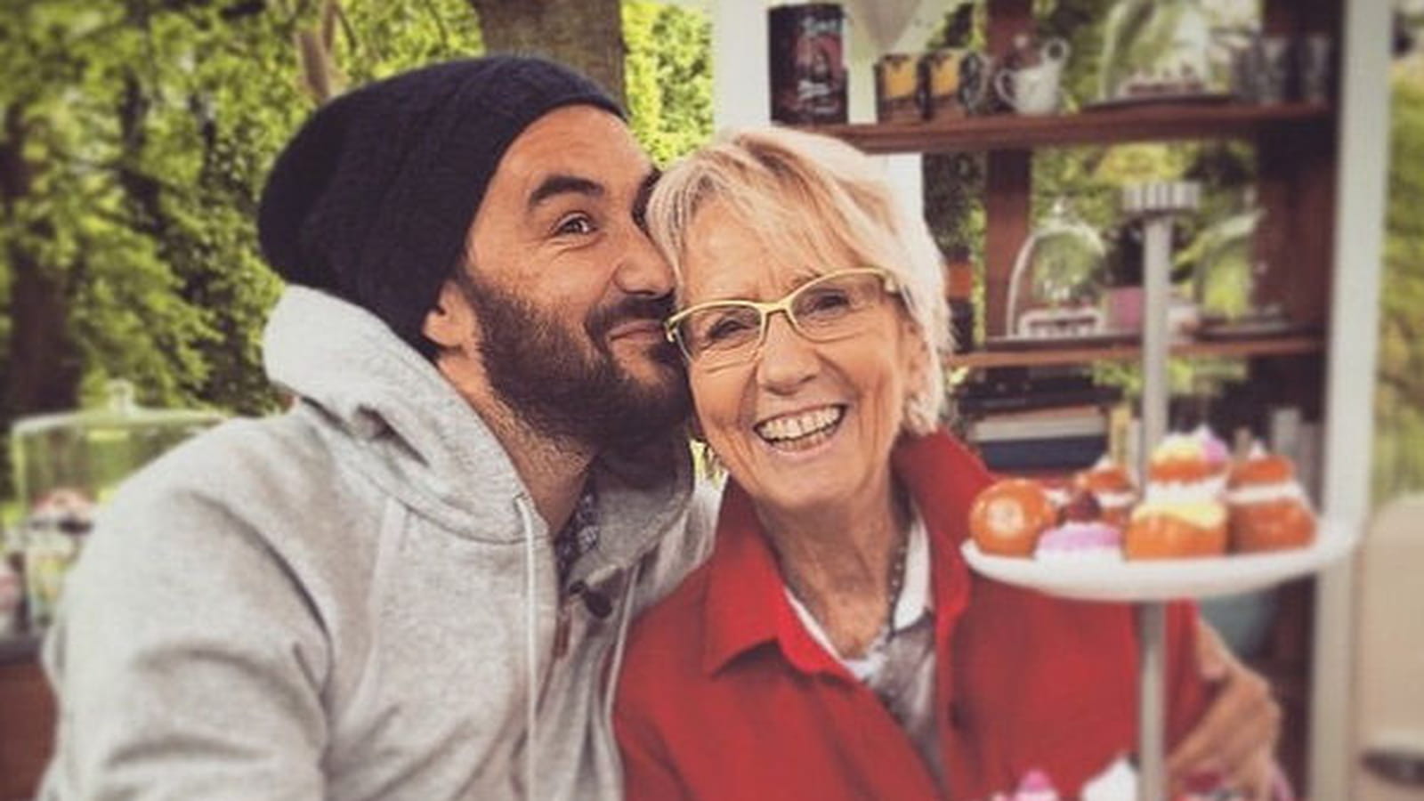 Cyril Lignac et Mercotte : bisous sucré