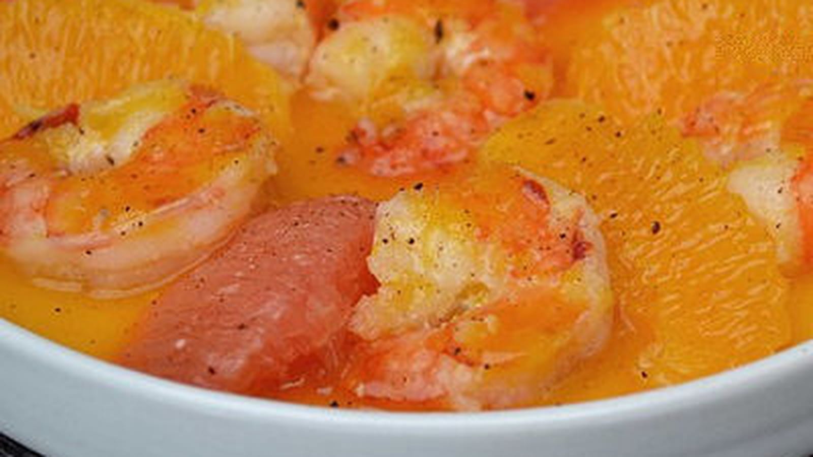 Scampi au beurre d'agrumes orange pamplemousse poivre long de Java