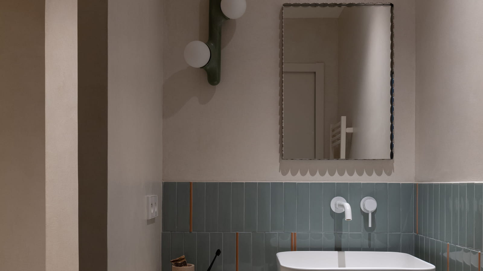 Salle de bains après
