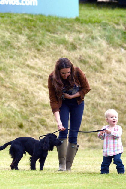 Avec sa nièce et son chien