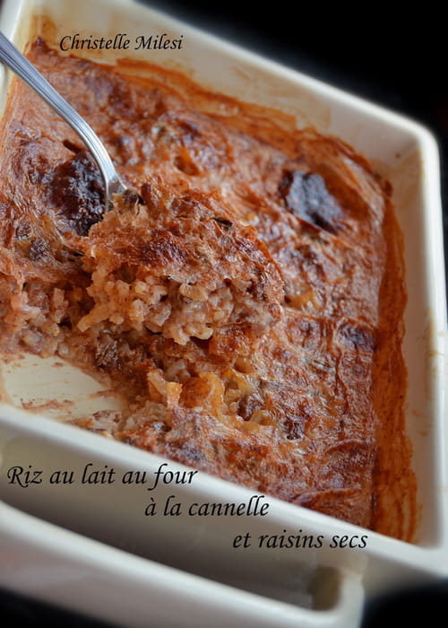 Riz au lait au four à la cannelle et raisins secs