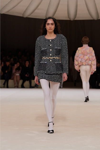 Look 21&nbsp;du d&eacute;fil&eacute; Chanel haute couture printemps-&eacute;t&eacute; 2024