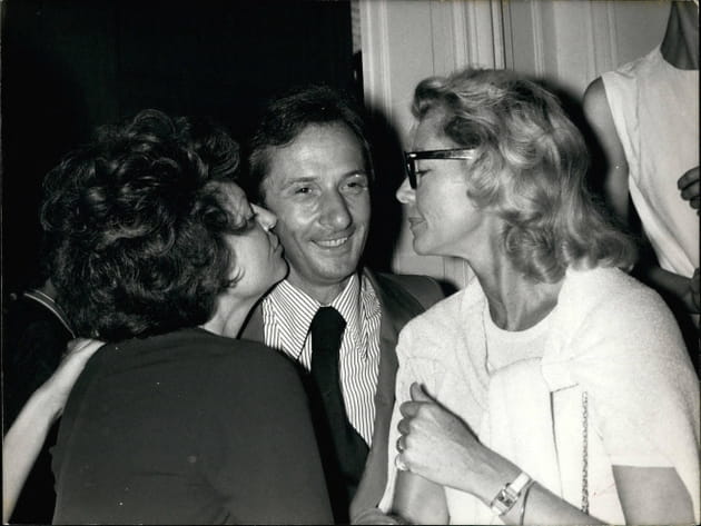 Régine, au défilé Dior avec Marc Bohan et Lauren Bacall en 1972