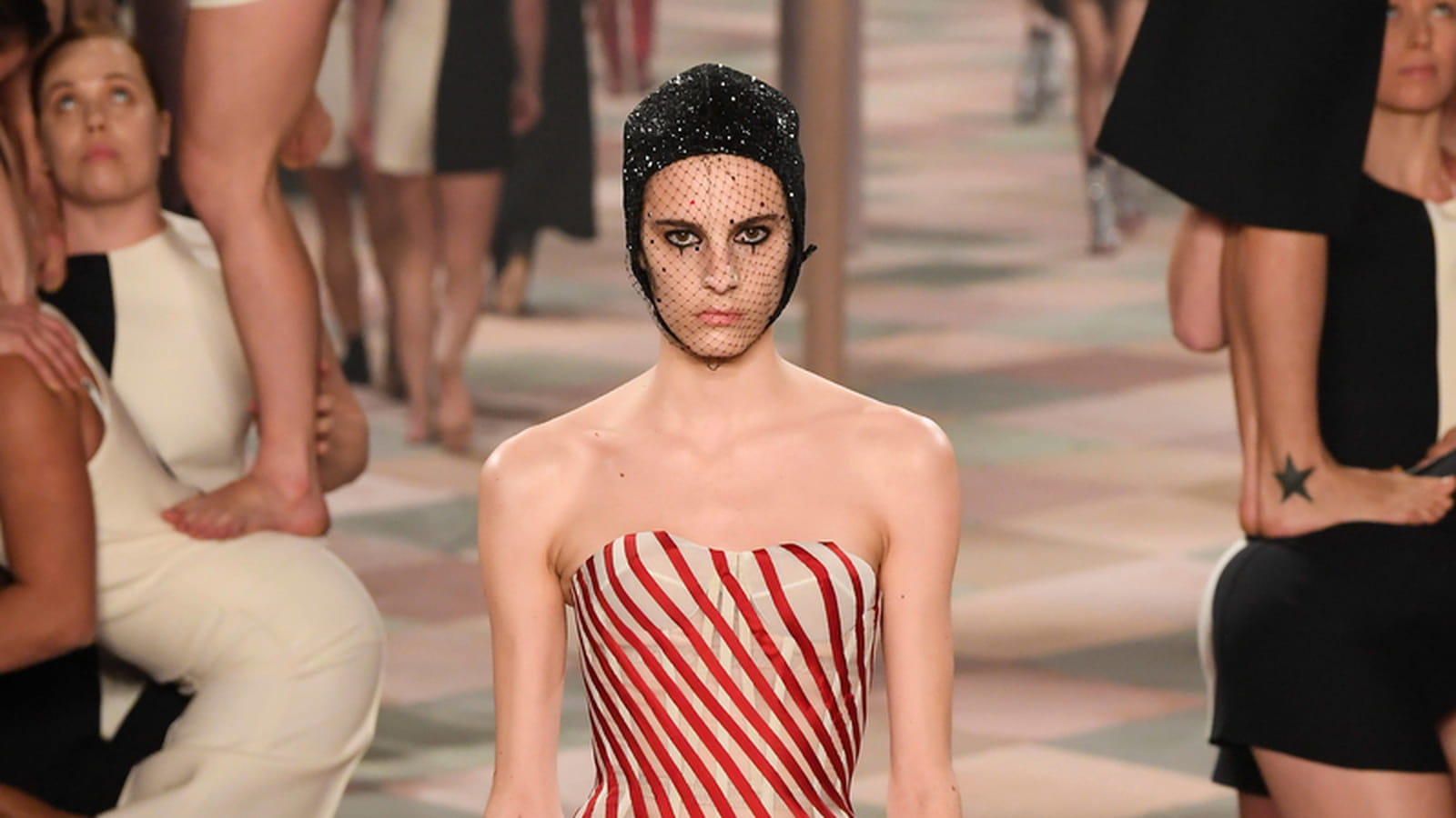 Look 12