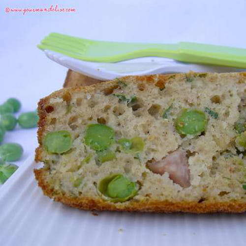 Cake aux petits pois et pignons de pin