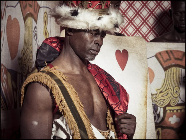 En coulisse : Djimon Hounsou, le roi de cœur