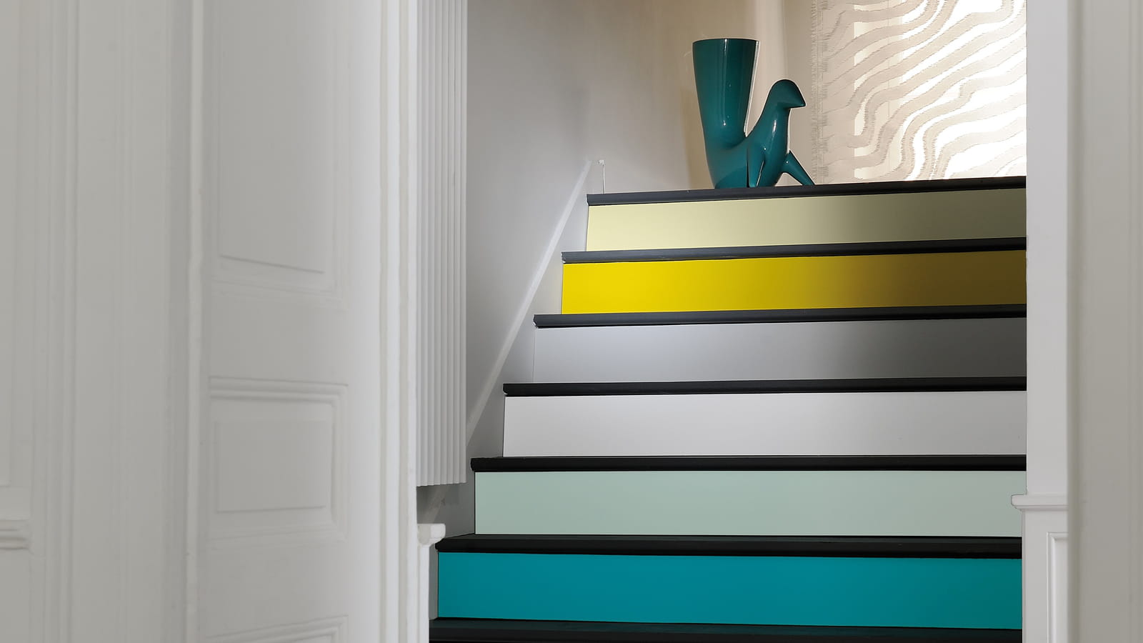 Contremarches multicolores