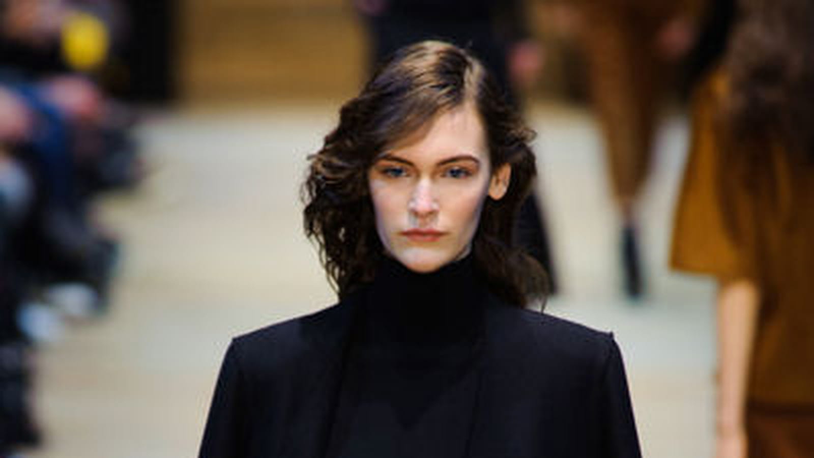 La jupe plissée chez Guy Laroche