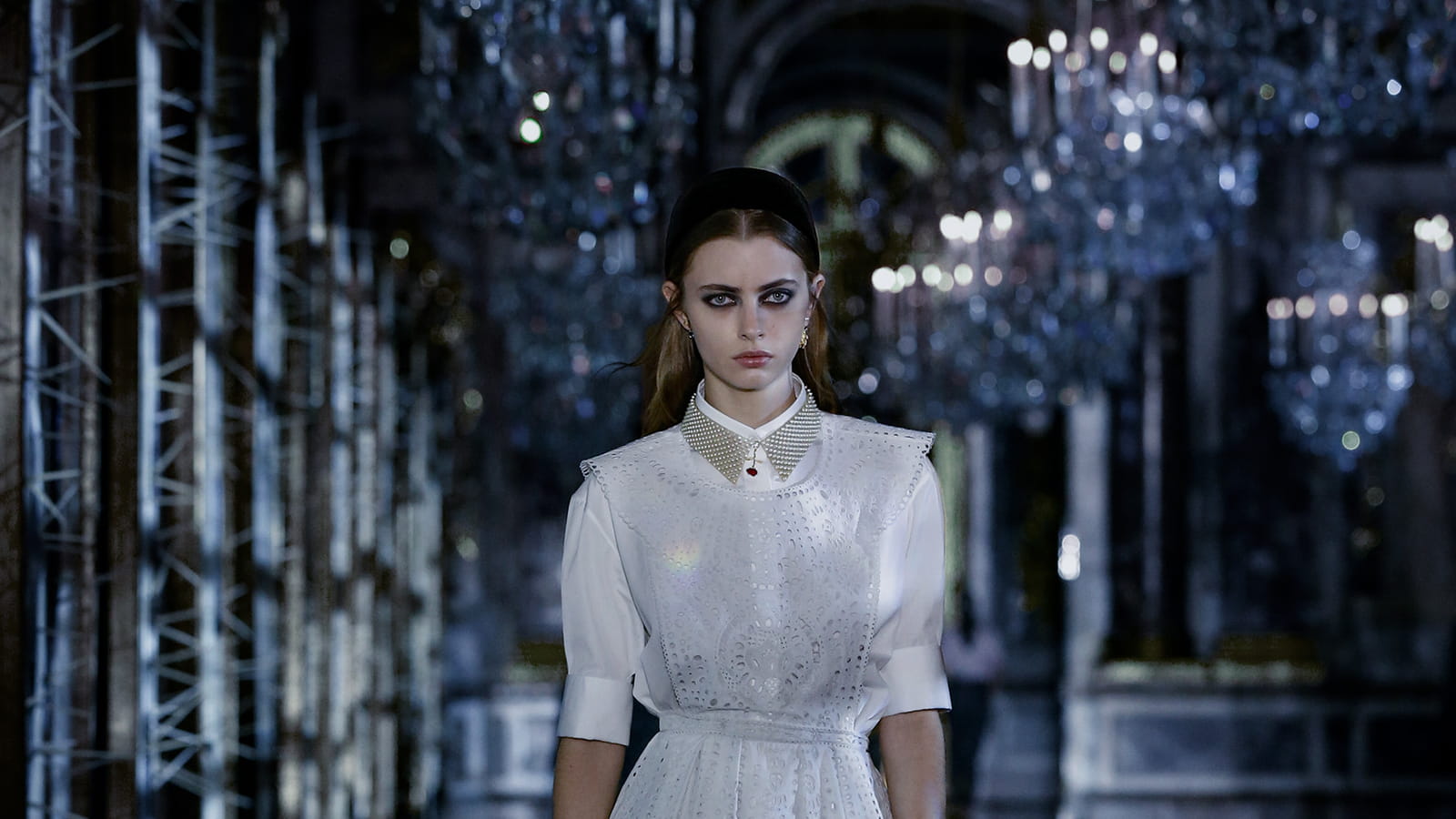 Look 11