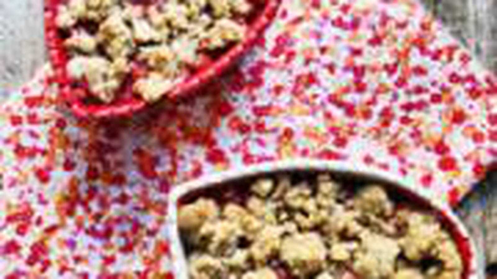 Crumble de fraises et rhubarbe au seigle