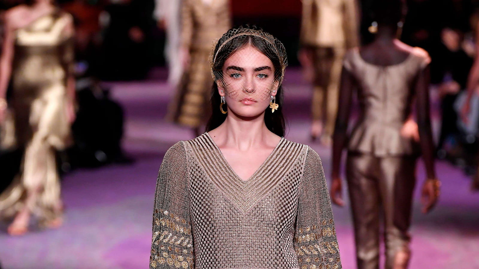 Look 11