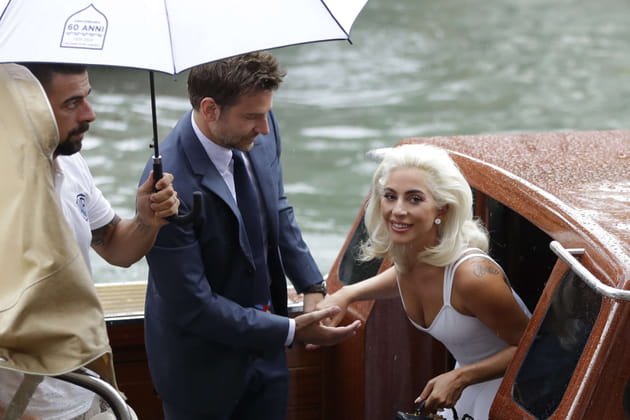 Bradley Cooper gentleman envers Lady Gaga