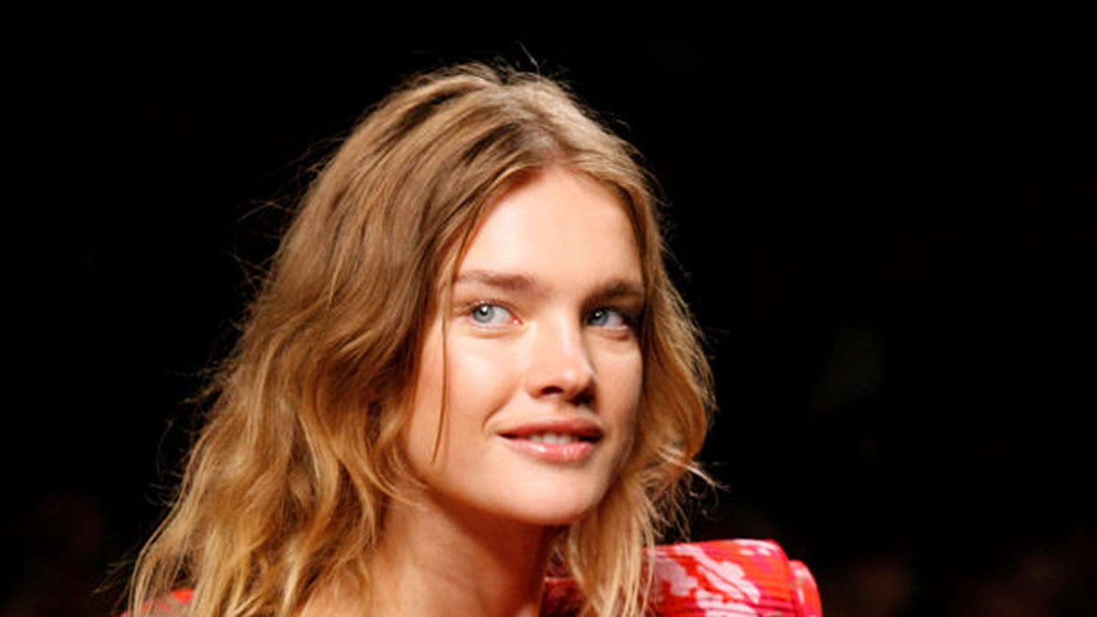 Natalia Vodianova, cheveux longs