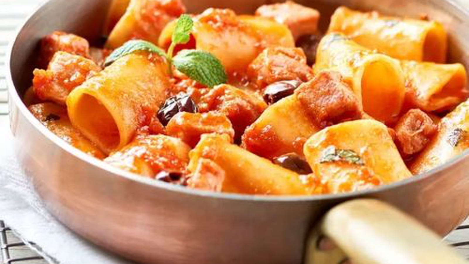 Paccheri au thon, Polpa Datterini & Olives noires