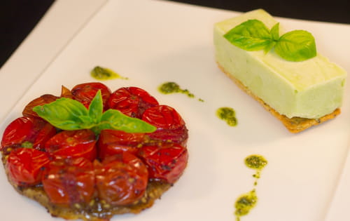 Tomates et basilic comme un dessert