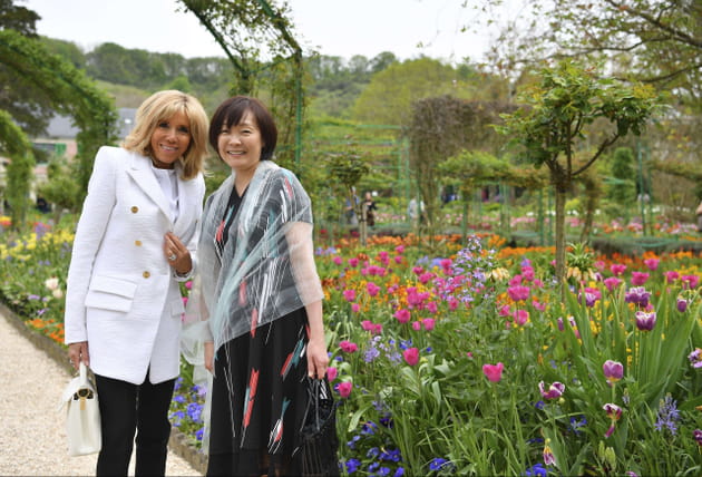 Brigitte Macron et la femme du Premier ministre japonais, Akie Abe à Giverny