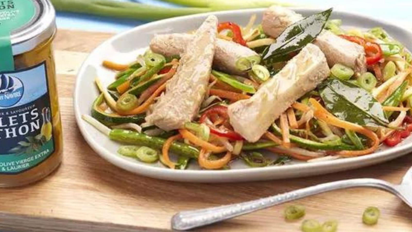 Wok de légumes croquants, soja et filets de thon