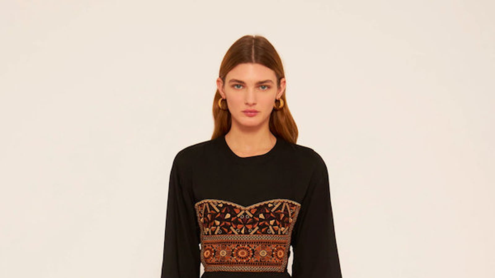 Robe noire Antik Batik