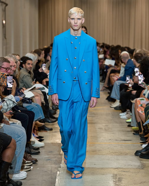 Look 73&nbsp;du d&eacute;fil&eacute; Burberry