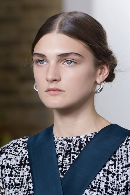 Le chignon romantique