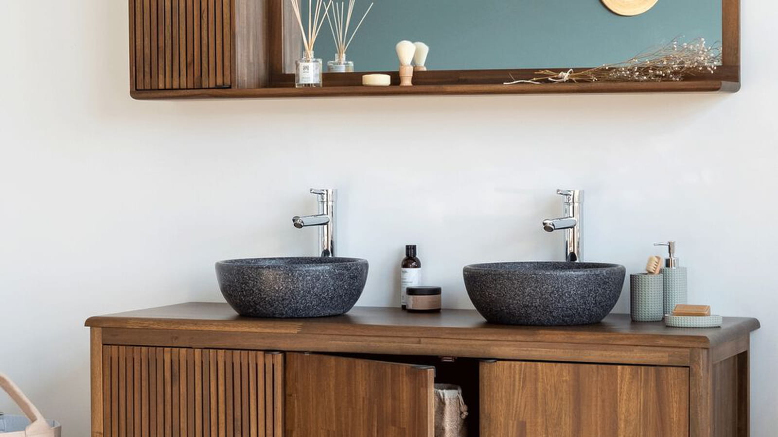 Un meuble vasque enfilade