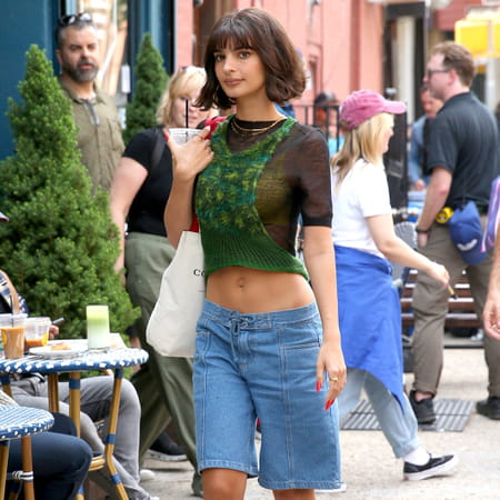 emily-ratajkowski-coupe-carré