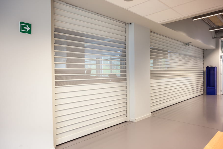 Commerces et services en confinement : lesquels sont ouverts ou fermés ?