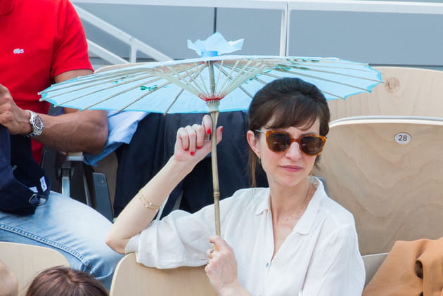 L'ombrelle, accessoire essentiel d'Emilie Caen