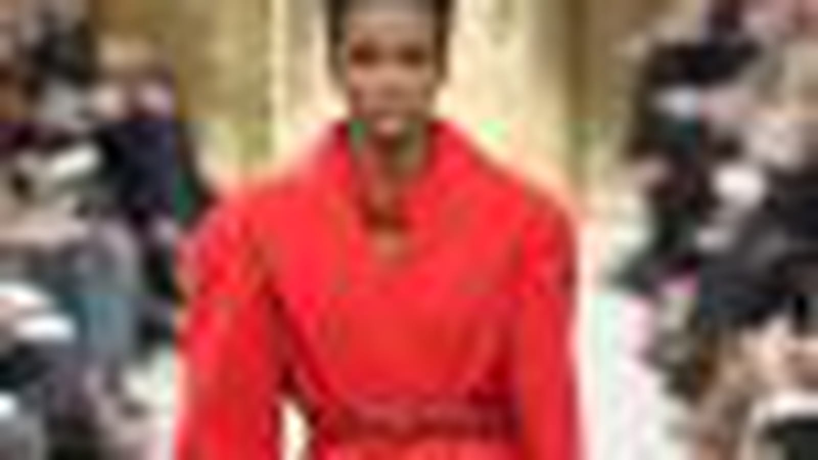 Manteau rouge de Louis Vuitton