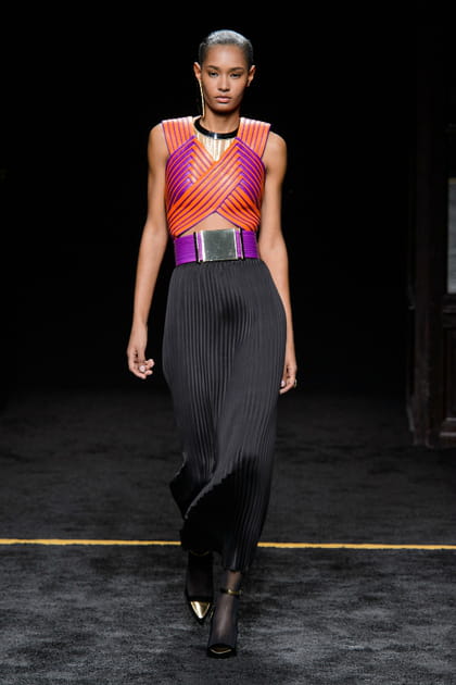 Cuirasse sexy et colorée de Balmain