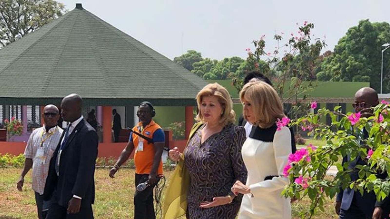 Dominique Ouattara et Brigitte Macron
