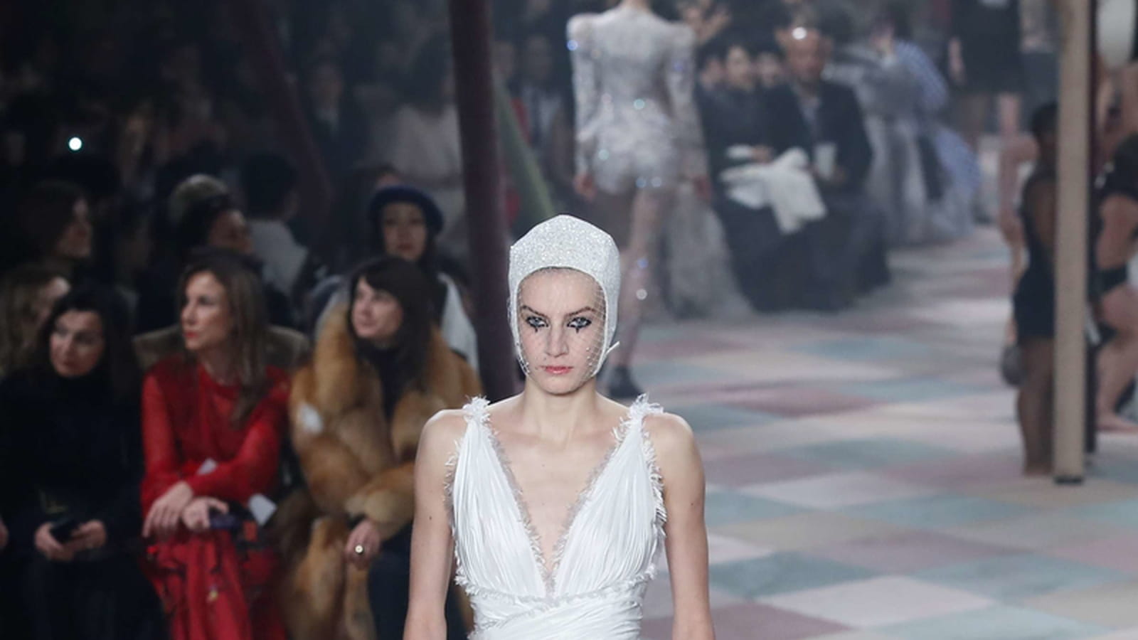 Look 3