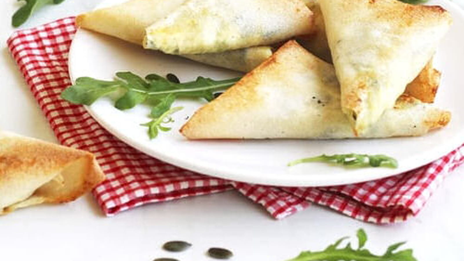 Samoussas de courgettes à l'estragon et à la feta