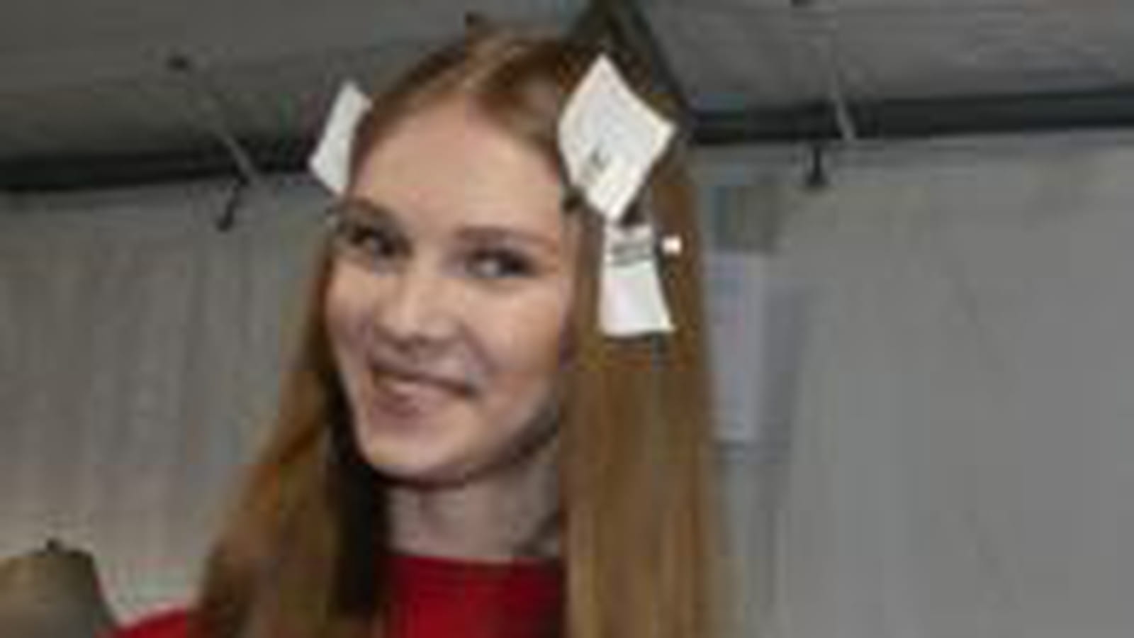 Un petit sourire mademoiselle