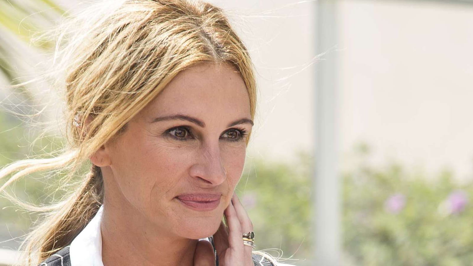 Julia Roberts