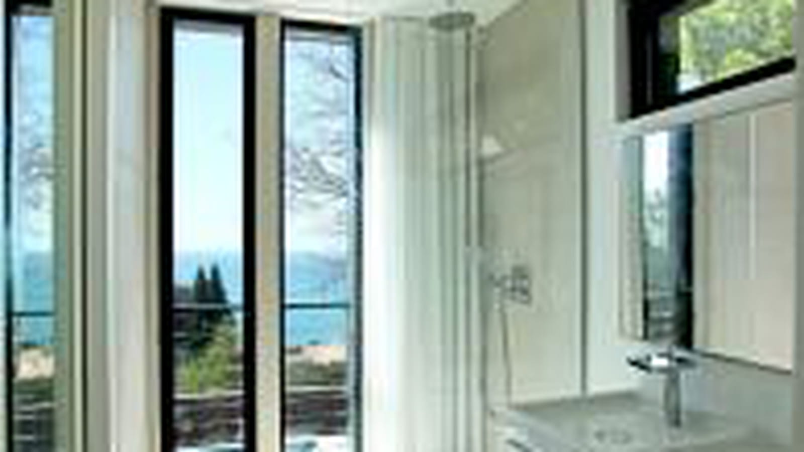 Salle de bains vue mer