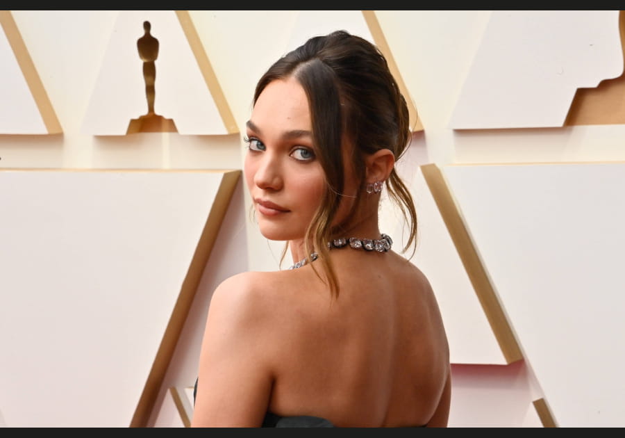 Le look nude de Maddie Ziegler