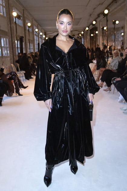 Amina Muaddi au d&eacute;fil&eacute; Alexandre Vauthier