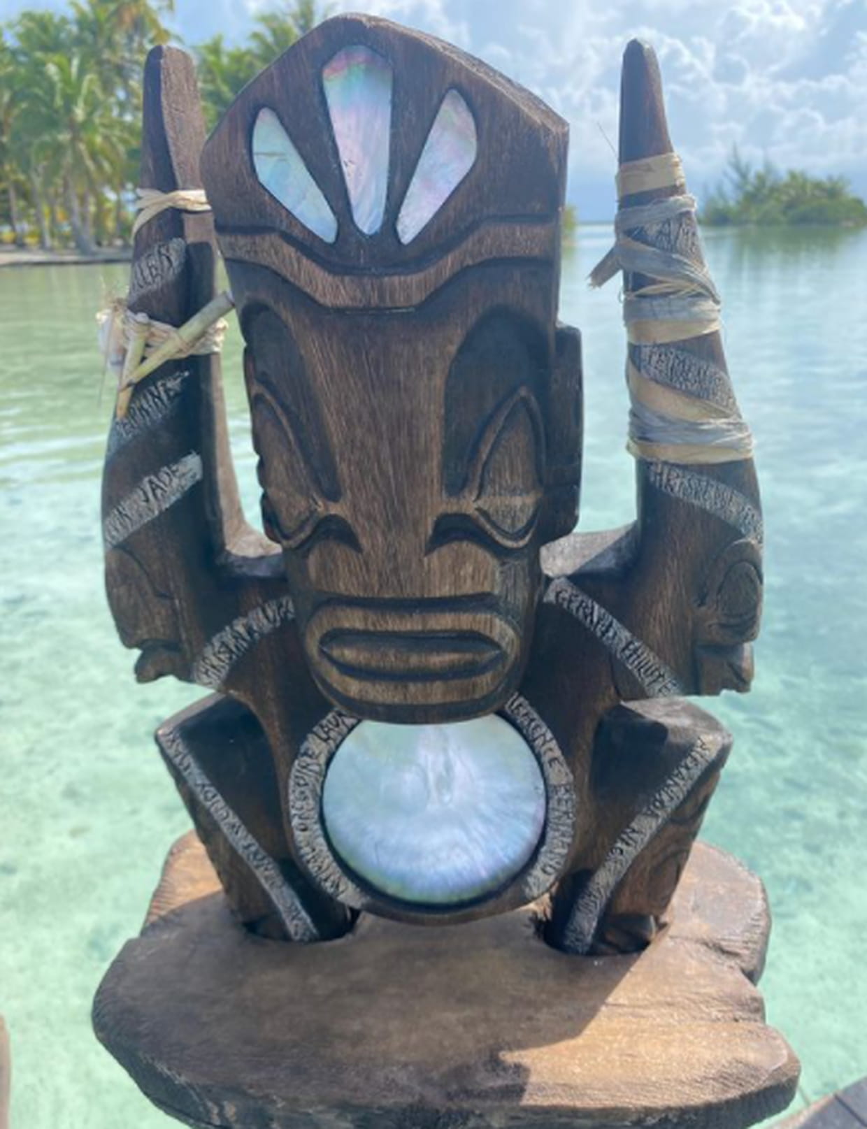 Ans De Koh Lanta Denis Brogniart Partage Un Emouvant Message