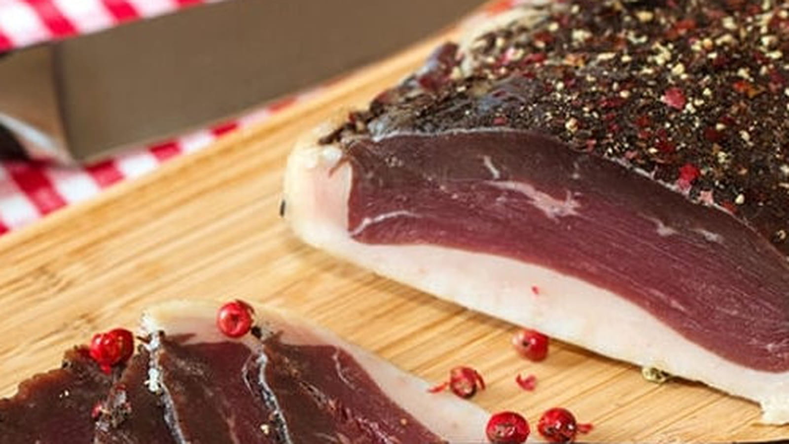 Magret de canard séché à la vanille de Tahiti et au poivre de Phu Quoc